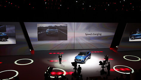 &bdquo;Audi e-tron Quattro&ldquo; koncepcinio modelio pristatymas Frankfurto automobilių parodoje