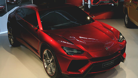 „Lamborghini Urus“