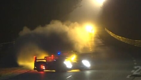 &bdquo;Audi R18 TDI&ldquo; avarija Le Mano lenktynėse