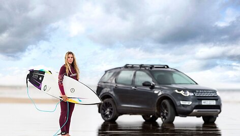 &bdquo;Jaguar Land Rover&ldquo; automobilių maketai tampa banglentėmis