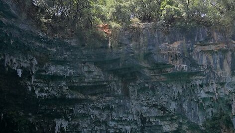 Melissani ežeras