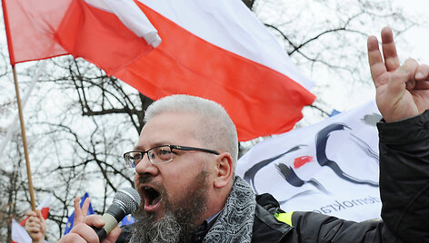 Lenkijoje &ndash; protestas prie&scaron; Vyriausybę