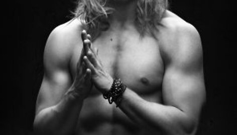 Slovakijai &bdquo;Eurovizijoje&ldquo; atstovaus seksualusis Maxas Jasonas