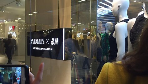 Madistų minia nusiaubė &bdquo;H&M&ldquo; parduotuvę Vilniuje