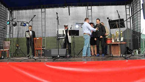 Balsių bendruomenės &scaron;ventės akimirka
