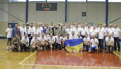 Varėnoje įvyko žiūrovų susidomėjimo ir teigiamų atgarsių sulaukęs tarptautinis veteranų rankinio turnyras &bdquo;Ukrainos ambasadoriaus taurė 2018&ldquo;. 