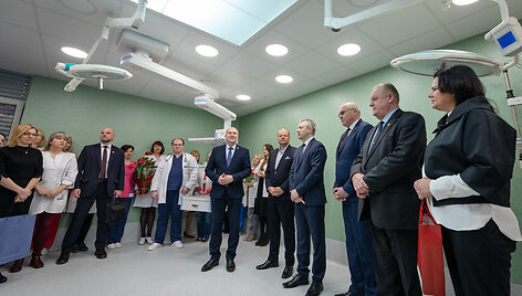 Premjeras Saulius Skvernelis kovo 6 d. dalyvavo Ukmergės ligoninės operacinio bloko atidaryme