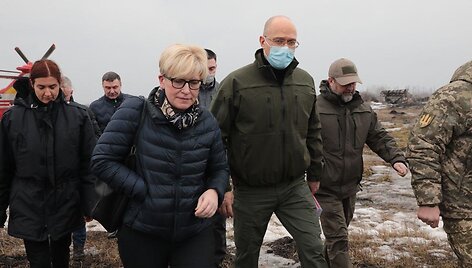 Lietuvos premjerė Ingrida &Scaron;imonytė su Ukrainos ministru pirmininku Denysu &Scaron;myhaliu lankėsi Luhansko srityje