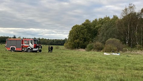 Dariaus kaime nukrito skraidyklė, žuvo du žmonės