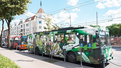 Kauno troleibusai tapo meno kūriniais
