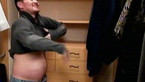 Amerikoje prie&scaron; ketverius metus 38-erių sulaukęs Thomas Beatie i&scaron; Arizonos žiniasklaidoje visame pasaulyje įžiebė audrą paskelbdamas, kad laukiasi vaiko.