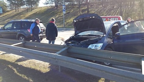 Šalia Gariūnų – trijų automobilių avarija