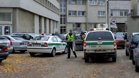 I&scaron;ankstiniame Seimo rinkimų 2-ojo turo balsavime &Scaron;ilutėje gausu policijos pareigūnų