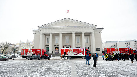 Antradienį iš Vilniaus Rotušės aikštės buvo išlydėtas Kalėdų karavanas