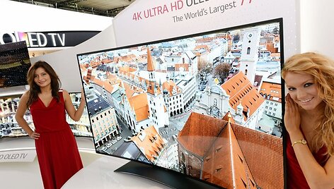 &bdquo;LG Electronics&ldquo; (LG) IFA 2013 parodoje pristatė didžiausią pasaulyje 77 colių &bdquo;Ultra HD&ldquo; rai&scaron;kos OLED televizorių lenktu ekranu. 