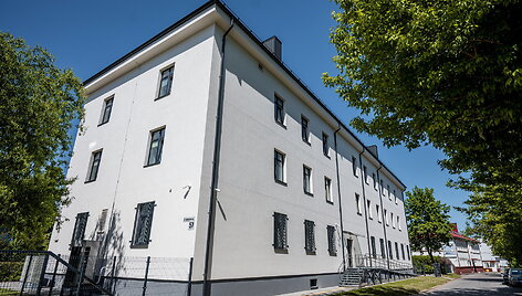 Petra&scaron;iūnuose atidaryti atnaujinti Kauno laikino apgyvendinimo namai
