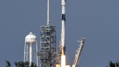 &bdquo;Falcon 9&ldquo; raketos paleidimas