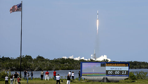 &bdquo;Falcon 9&ldquo; raketos paleidimas