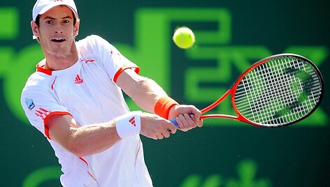 Andy Murray po dviejų metų pertraukos įveikė pirmą barjerą Majamyje