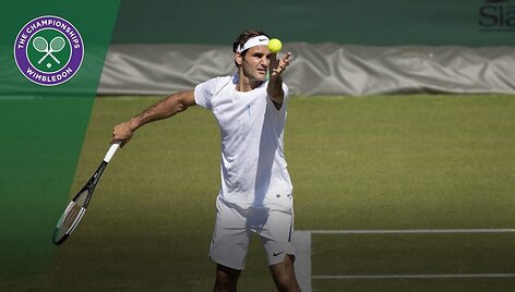 roger-federer-cruises-through-to-the-second-round-at-wimbledon