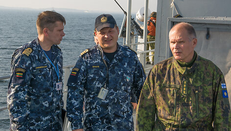 Tarptautinėse pratybose &bdquo;Northern Coast 2014&ldquo; Lietuvos karininko vadovaujami NATO laivai jūroje aptiko keturias minas