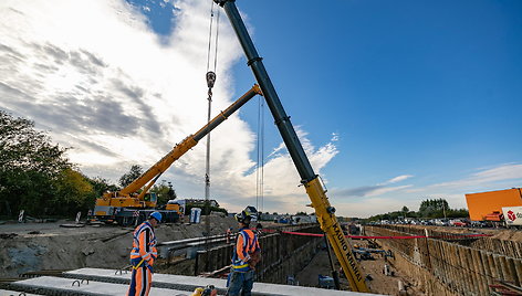 Darbai Liepkalnio, Žirnių g. ir Minkslo pl. sankryžoje rugsėjį