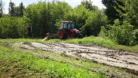 Užlieta dalis Panevėžio motokroso trasos