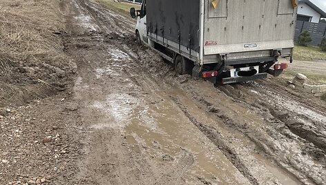 Nei&scaron;važiuojama Vijoklių gatvė Lindini&scaron;kėse 2023 m. kovą