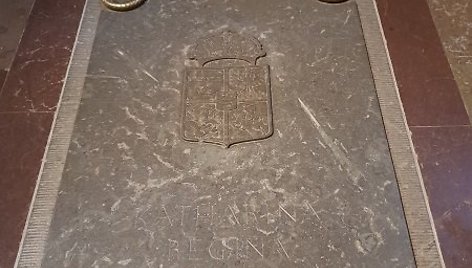 Kotrynos Jogailaitės amžinojo poilsio vieta po katedros grindimis