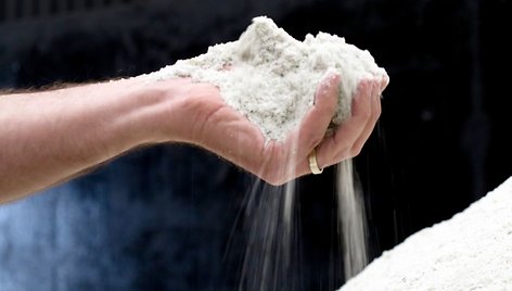 „Grinda“ jau ruošia druskos atsargas