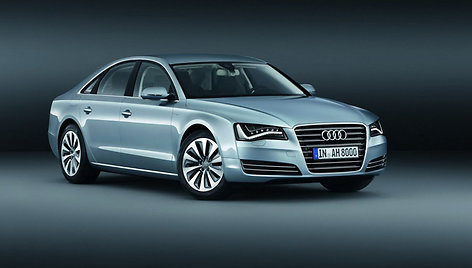 2012-ųjų „Audi A8 Hybrid“