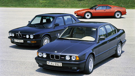 BMW M5 (E28 ir E34) bei BMW M1