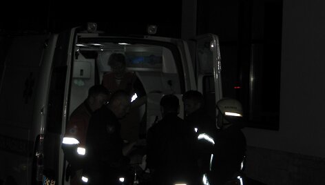 Jaunuolis Kaune nukrito nuo vie&scaron;bučio vaiduoklio stogo