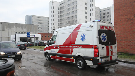 Vilniaus gatves padengęs plikledis pridarė medikams darbo