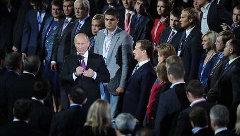 D.Medvedevas ir V.Putinas partijos suvažiavime