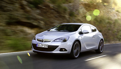 „Opel Astra GTC“