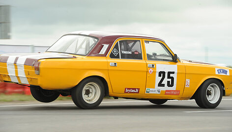 &bdquo;Volga&ldquo; automobilis lenktynėse