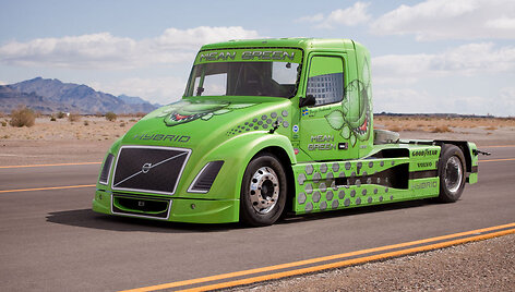 &bdquo;Volvo&ldquo; hibridinis sunkvežimis &bdquo;Mean Green&ldquo;