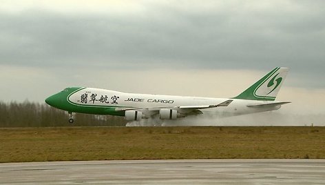 „Boeing 747-400“ Kauno Karmėlavos oro uoste