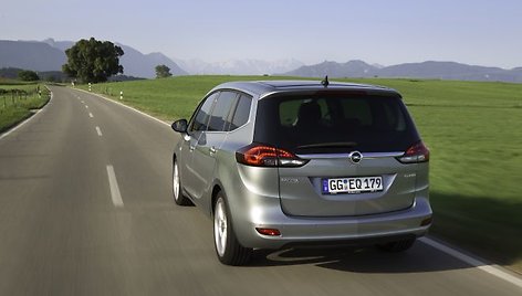 „Opel Zafira Tourer“