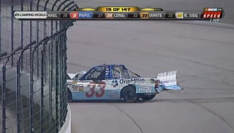 NASCAR lenktynėse avarijos &ndash; dažnas rei&scaron;kinys