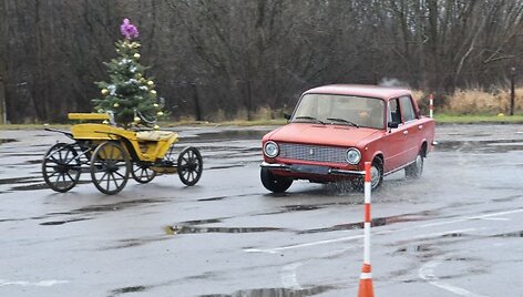 Kalėdinis veteranų slalomas