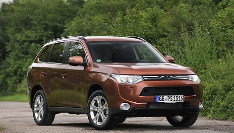 „Mitsubishi Outlander“ 2012