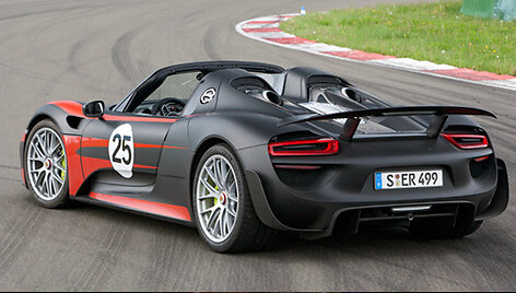 Porsche 918 стал мощнее на 100 л.с.