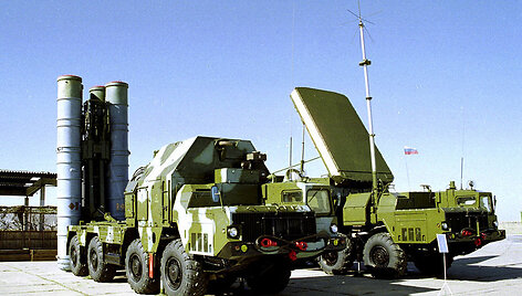 Зенитно-ракетный комплекс С-300.
