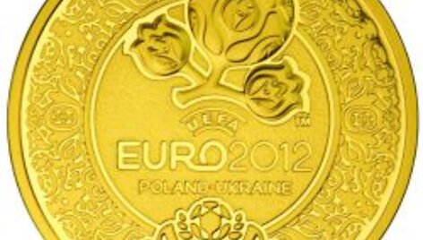 500 zlotų auksinė molneta, skirta Europos futbolo čempionatui.