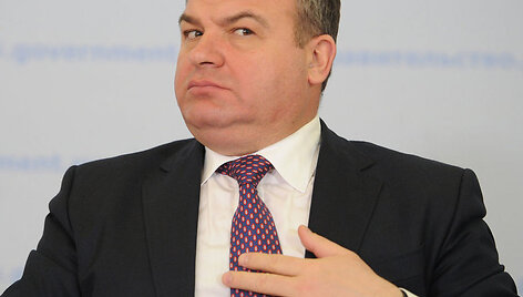 Анатолий Сердюков.