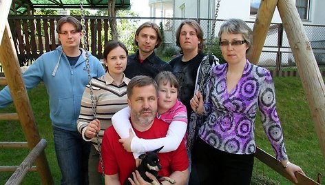 E.Žakaris su šeima