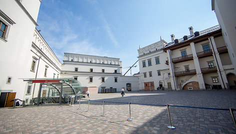 Ekskursija po baigiamą antrąją Valdovų rūmų dalį