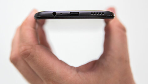 I&scaron;manusis telefonas &bdquo;OnePlus 6&ldquo;